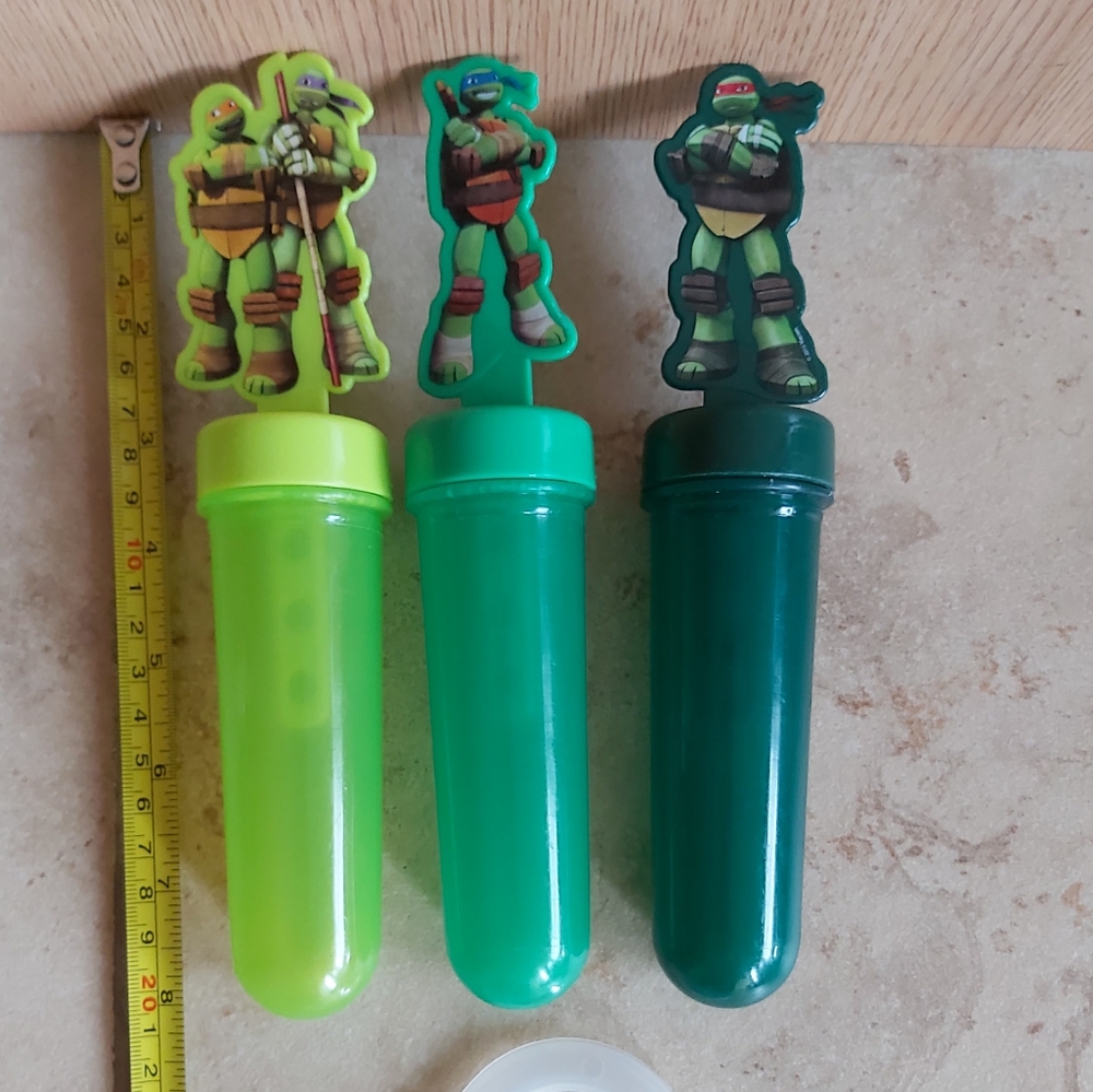 Green Teenage Mutant Ninja Turtles Ice Pop Molds - Picture 4 of 4